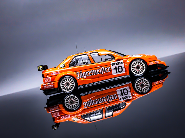 Illustration for article titled Orange is the new ...... Orange! Alfa 155 ITC